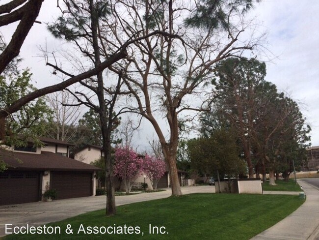 Building Photo - 2 br, 2 bath House - 5800 Kirkside Unit F