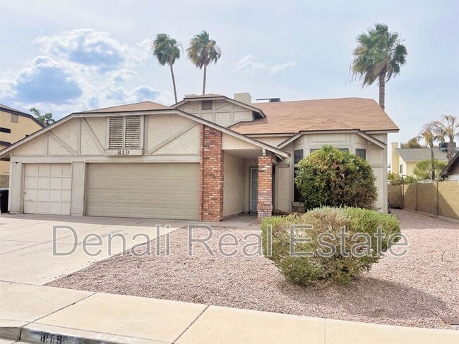 Building Photo - 819 W Plata Ave