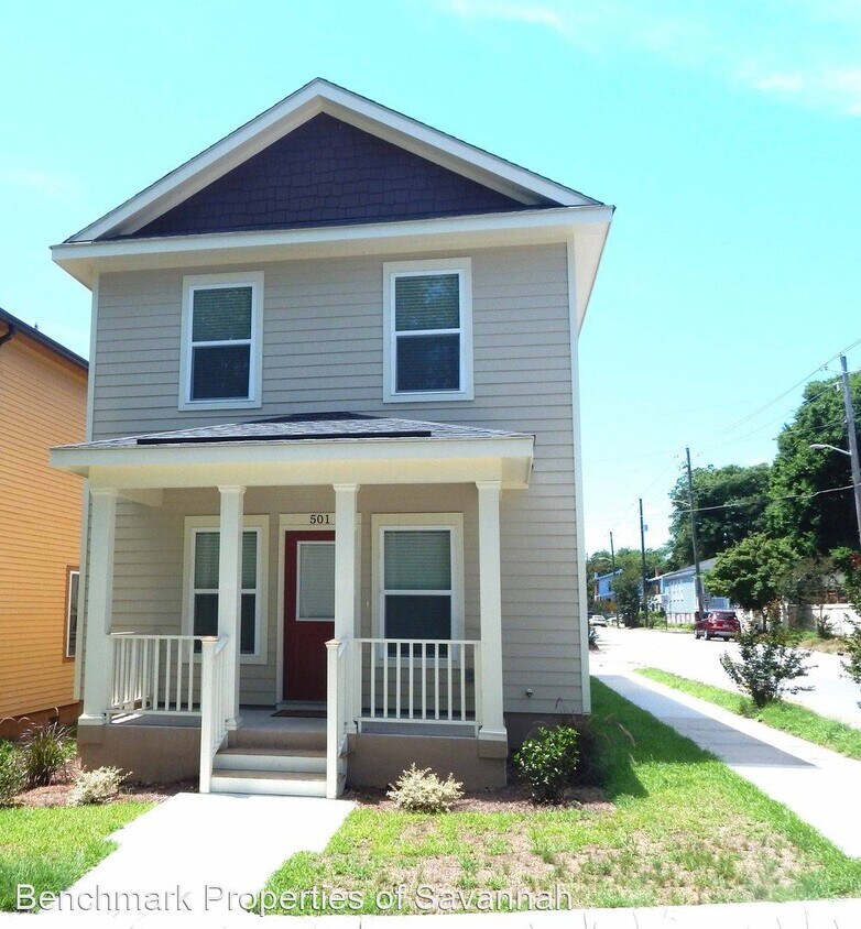 Primary Photo - 4 br, 2.5 bath House - 501 E 32nd St.
