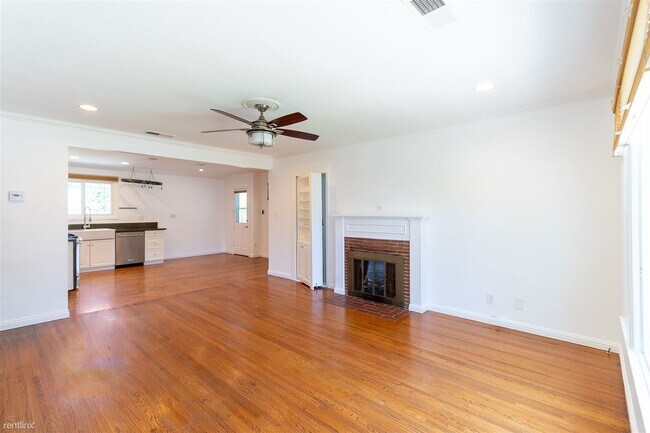 Foto del edificio - 4 br, 2 bath House - 1835 North Screenland...