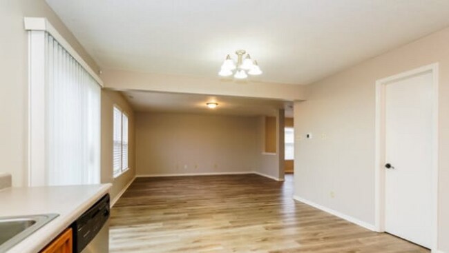 Building Photo - 5438 Grassy Bank Dr