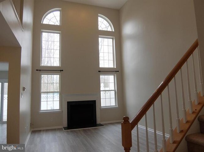 Building Photo - 2303 Pheasant Run