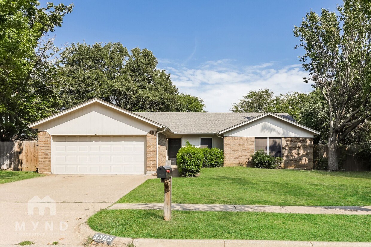 Foto principal - 4303 Gentle Springs Dr