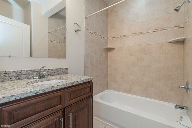 Building Photo - 4 br, 2 bath Duplex - 1927 N GRATZ ST Unit B