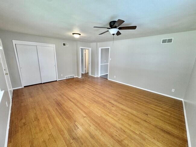 Foto del edificio - 4615 Lawrence Rd