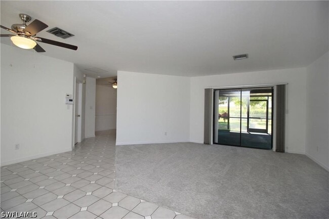 Building Photo - 224 Erie Dr