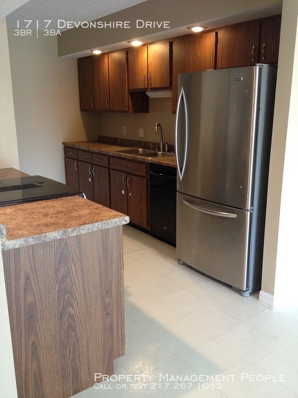 Foto principal - 1717 Devonshire Dr