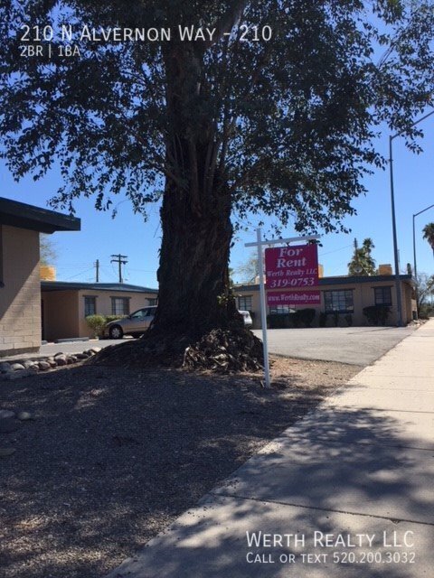 Primary Photo - 2 Bedroom with large fenced yard