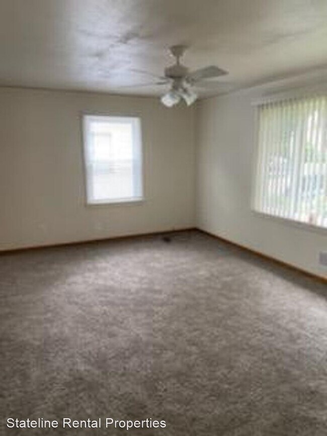 Foto del edificio - 2 br, 1 bath House - 3011 Summerdale Ave