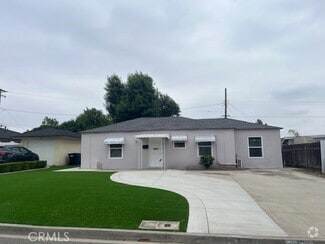 Building Photo - 688 Bridwell St W