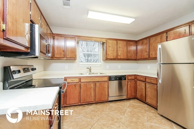Building Photo - 628 Sandy Spring Trail
