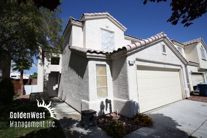 Primary Photo - Newly Remodeled 3Bdm 2.5 Ba Home with Huge...