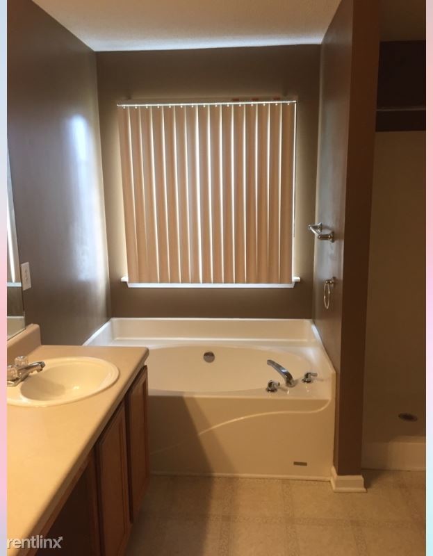 Foto del edificio - 4 br, 3 bath House - 1145 Augusta Woods Dr