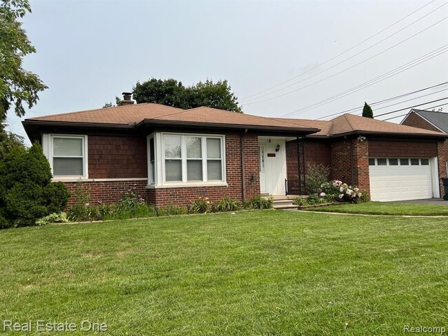 Foto del edificio - 13630 Balfour Ave