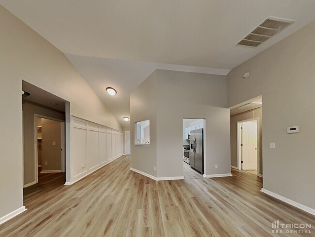 Foto del edificio - 82 Nashport Ln