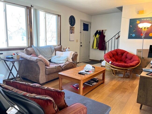 living room - 233 Jackson Ave N