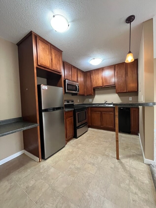 Foto principal - 3729 Snelling Ave