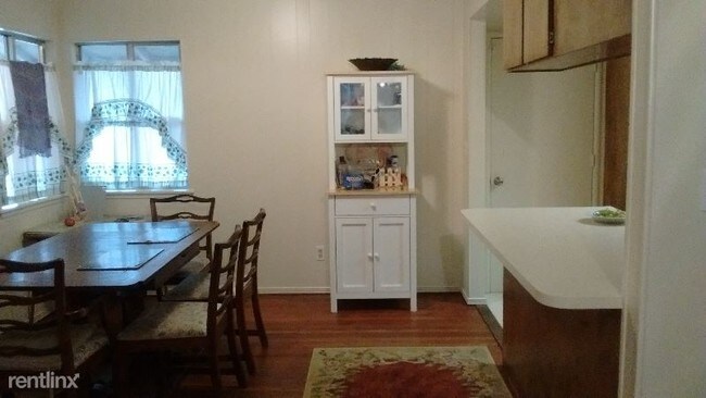 Foto del edificio - 5370 Farley St
