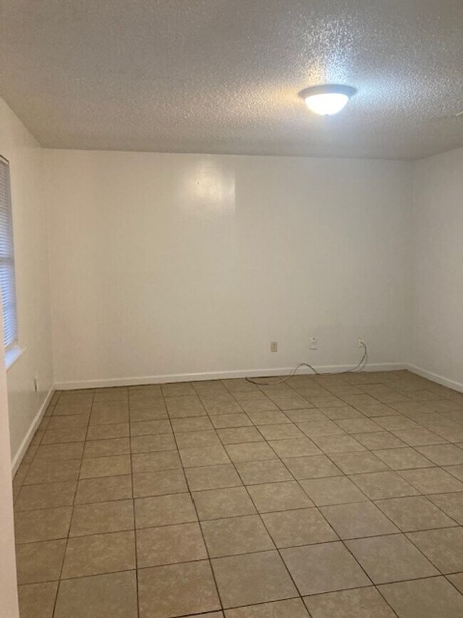 Foto del edificio - Orange Grove 4 Bedroom