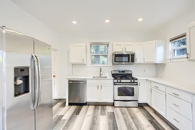 Foto del edificio - 13 Summerfield Rd