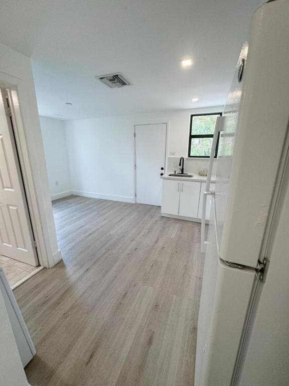 Foto del edificio - 445 SW 3rd St