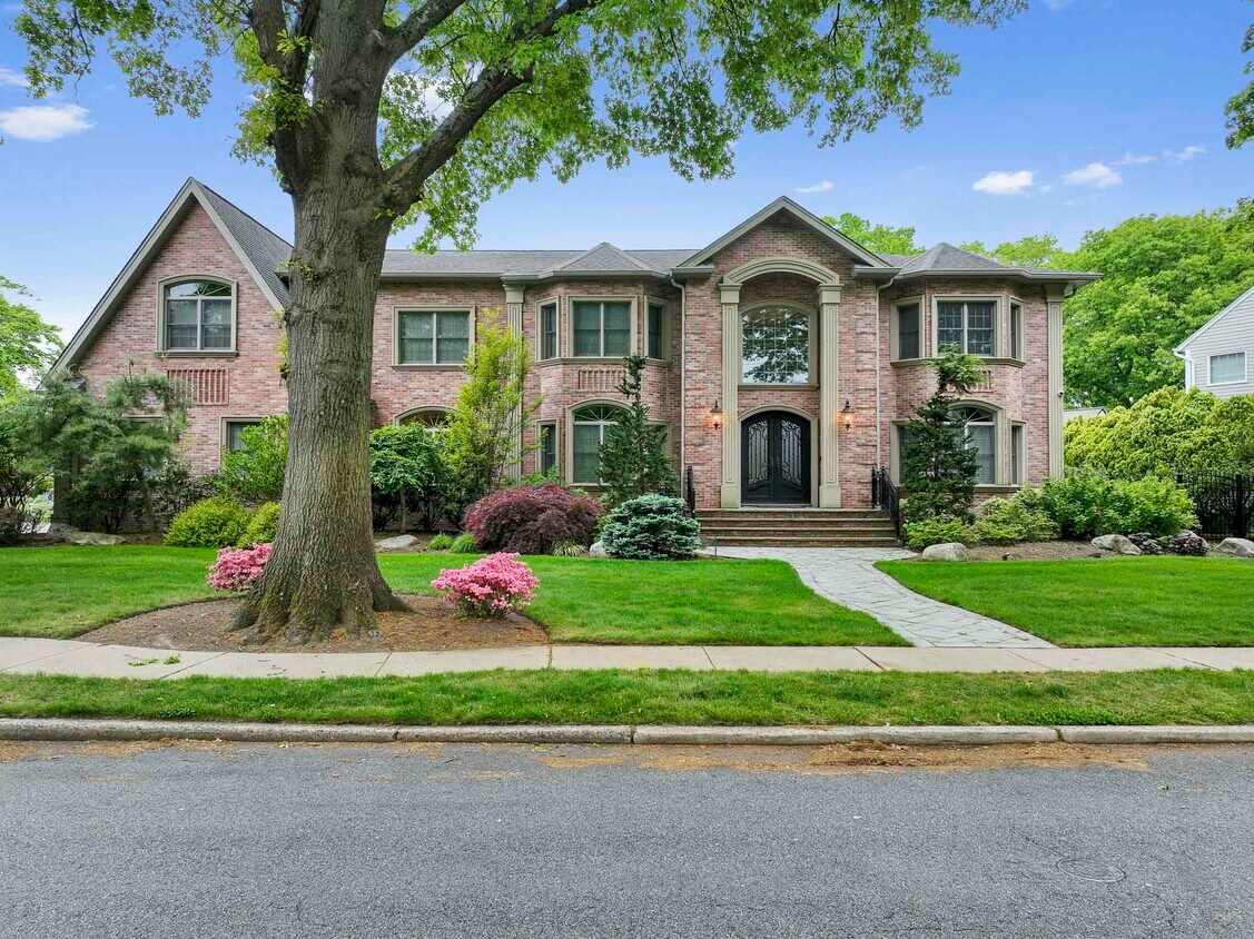 Foto principal - 100 Nichols Dr
