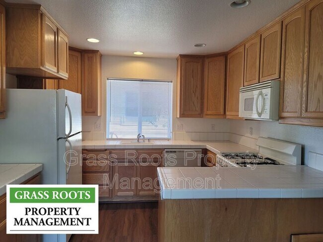 Foto del edificio - 153 Highlands Ct