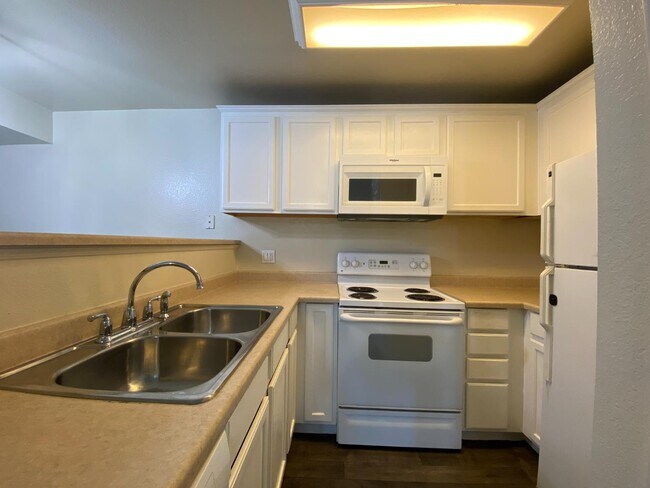Foto del edificio - 2909 Huntington Blvd