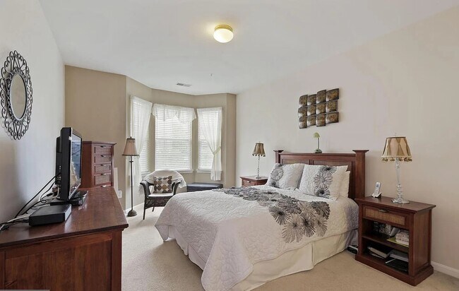 Foto del edificio - 1972 Scotts Crossing Way