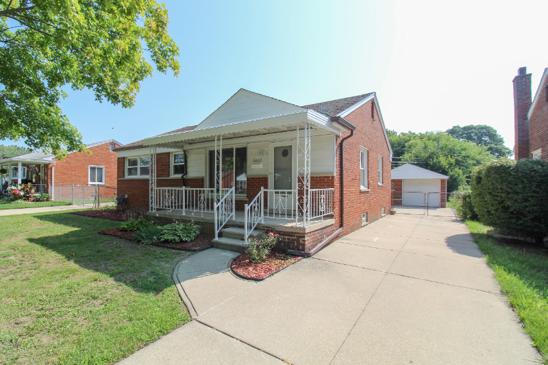 Primary Photo - 6660 Cardwell St
