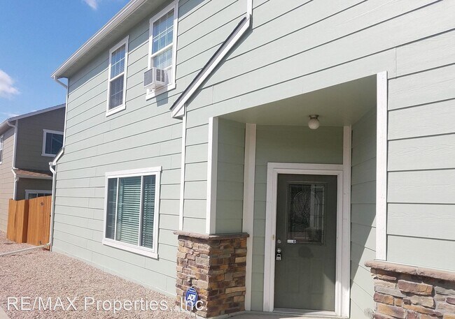 Foto del edificio - 3 br, 3 bath House - 5385 Blair Vw