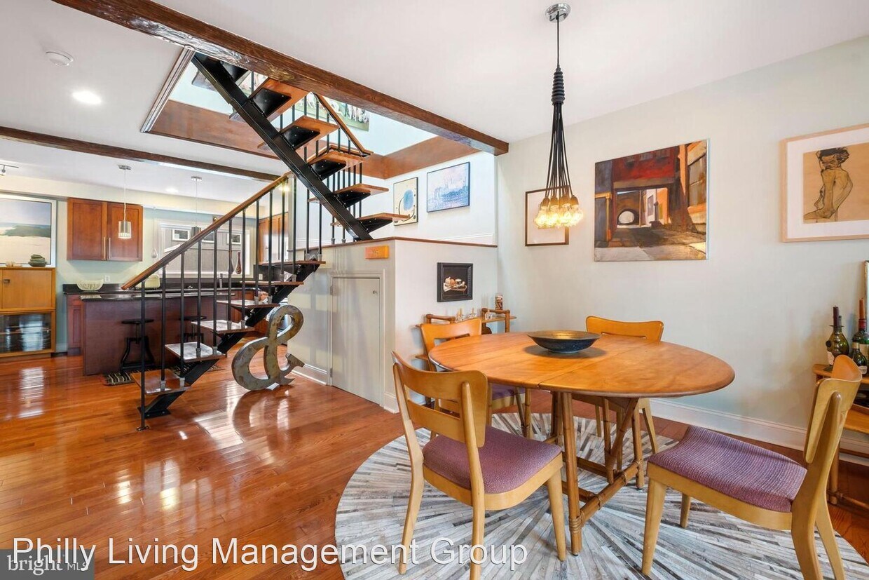 Primary Photo - 3 br, 2.5 bath House - 1111 Mount Vernon S...