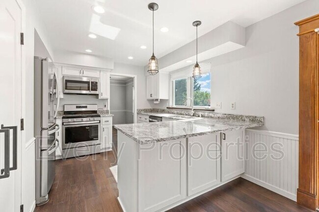Foto del edificio - 1055 S Sunny Slope Rd