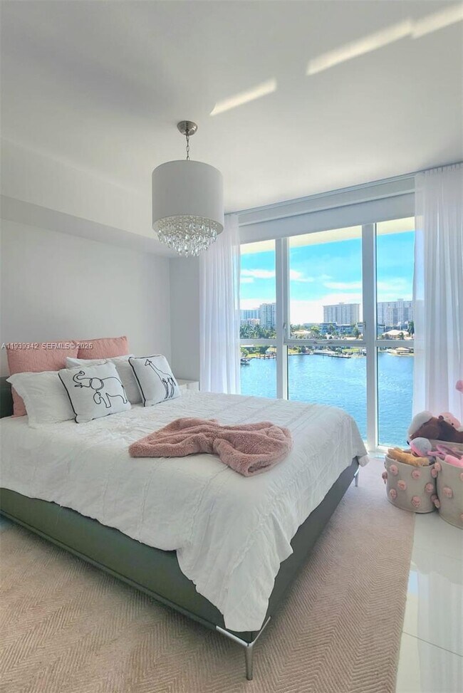 Building Photo - 400 Sunny Isles Blvd