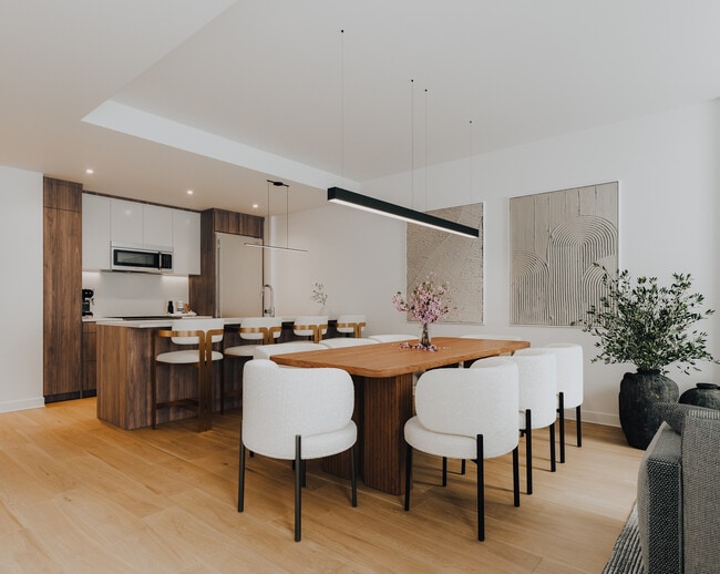 Building Photo - Origin