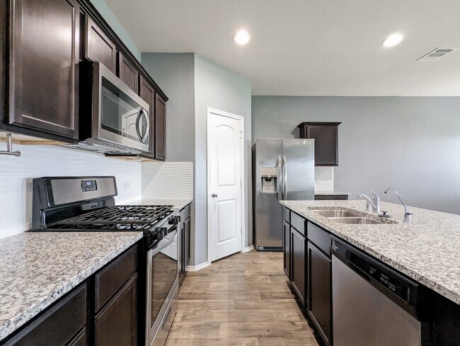 Foto del edificio - 14541 Montclair Way