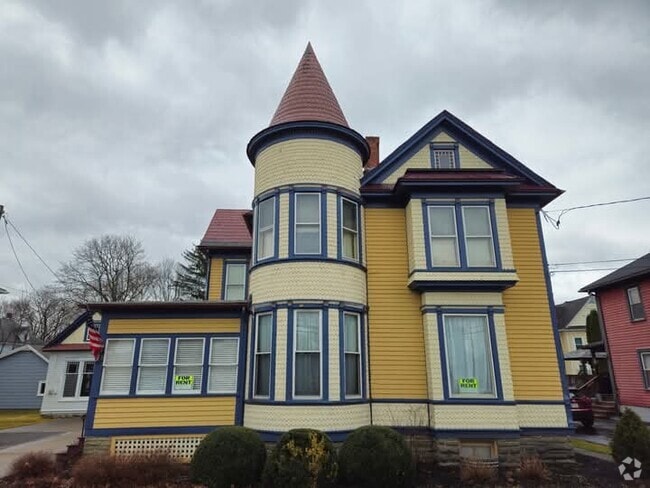 Building Photo - 153 W State St