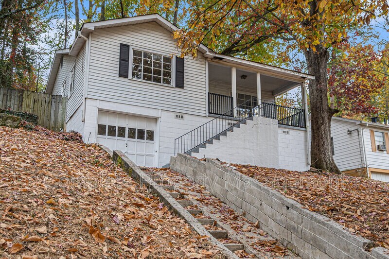 Primary Photo - 836 Vanderbilt St