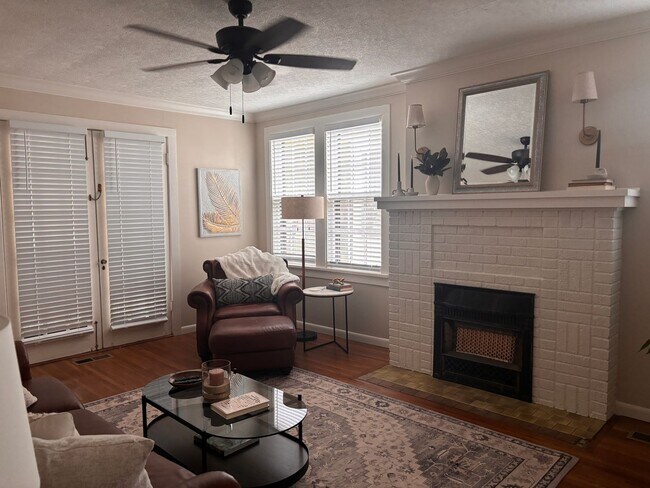 Foto del edificio - 217 Thayer St