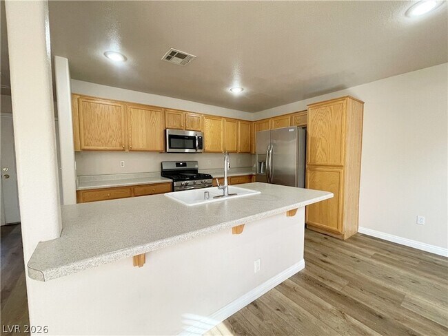 Building Photo - 5281 Valencia Crest Ave