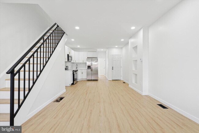 Building Photo - 3110 Tasker St