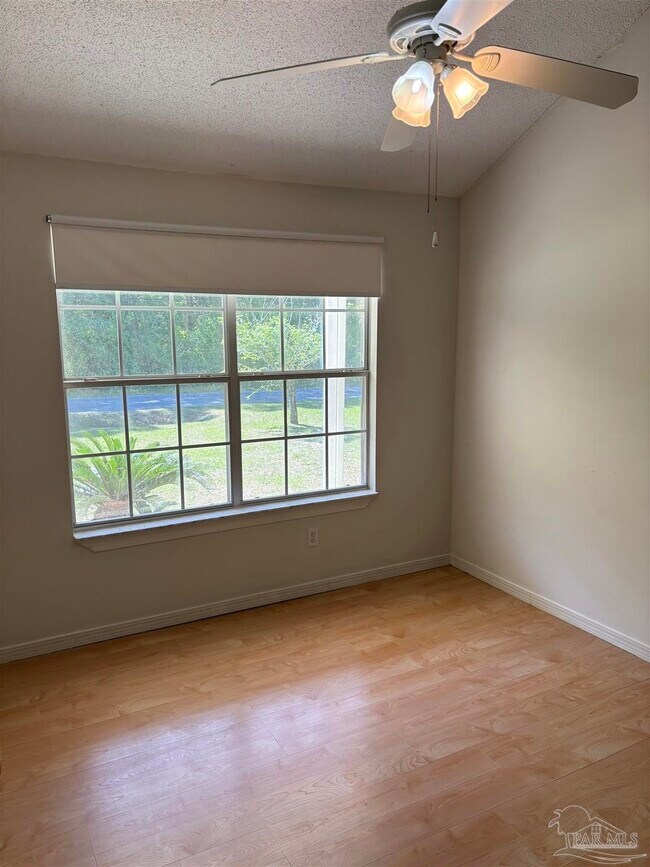 Foto del edificio - 7145 8 Mile Creek Rd