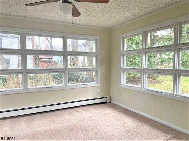 Building Photo - 51 Silver Spring Rd