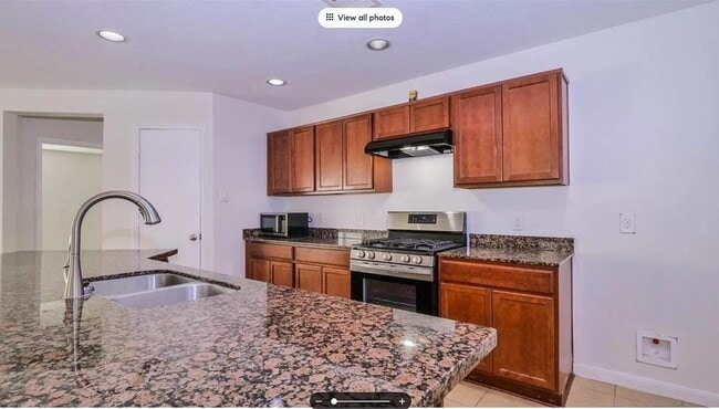 Foto del edificio - 15331 Keystone Bend Ln