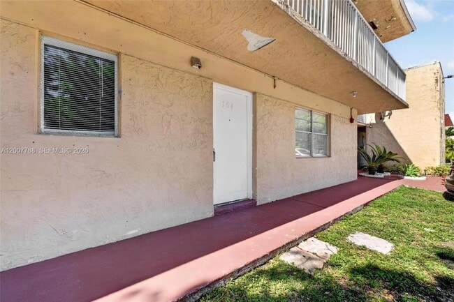 Photo - 240 NW 107th Ave Apartment