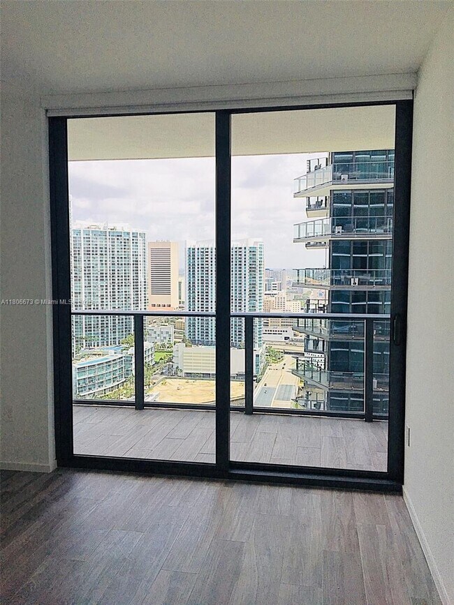 Building Photo - 801 S Miami Ave