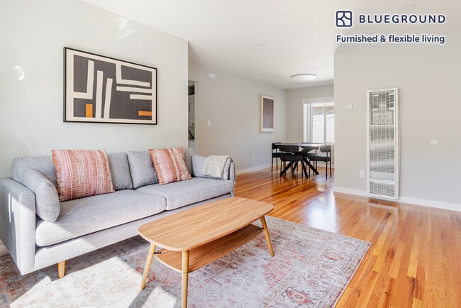 Building Photo - 1230 Mills St