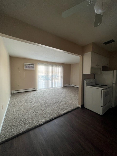 dining room - Sherwood Village