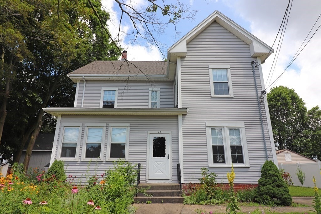 45 Nashua St Unit 3, Woburn, MA 01801 Room for Rent in Woburn, MA