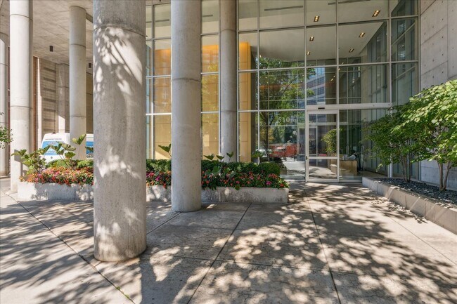 Foto del edificio - 510 W Erie St